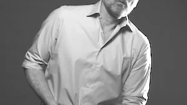 Een overhemd dragen in de broek